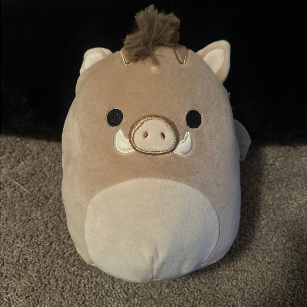 Warren the boar squishmallow 8”